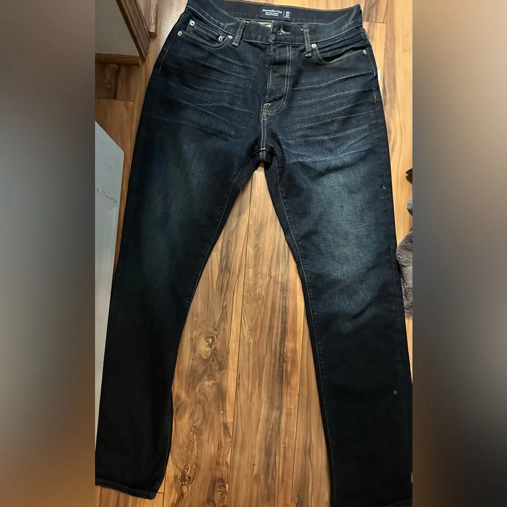 A&F Mens 30x34 Athletic Stretch Jean - Picture 3 of 3